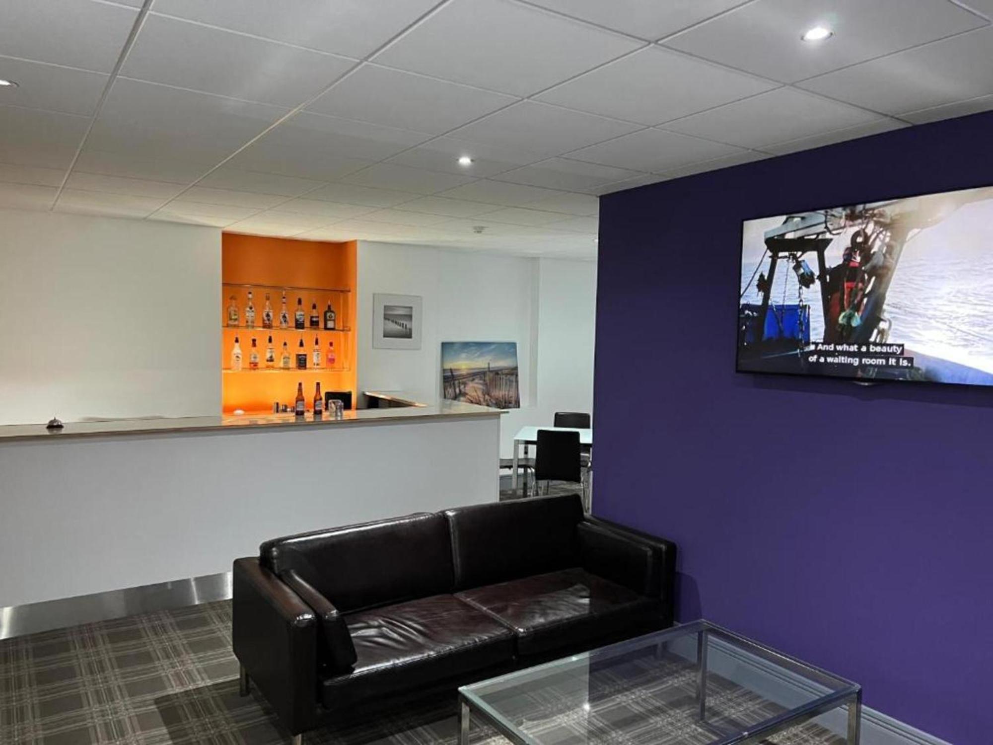 Oyo Wave Crest Hotel, Blackpool